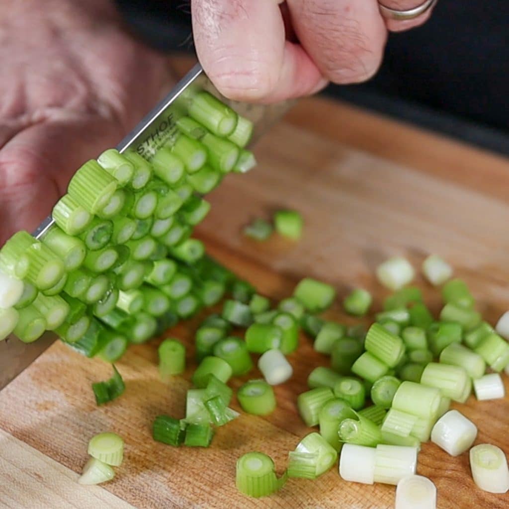 how to cut green onions