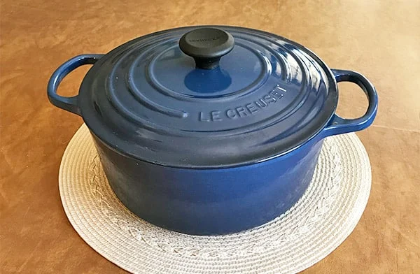 caraway vs le creuset