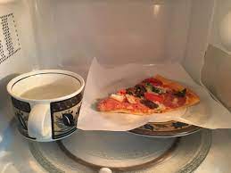 reheat pizza microwave