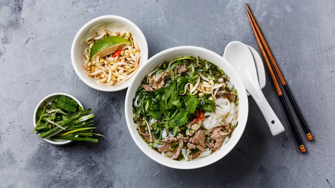 What does pho taste like ?