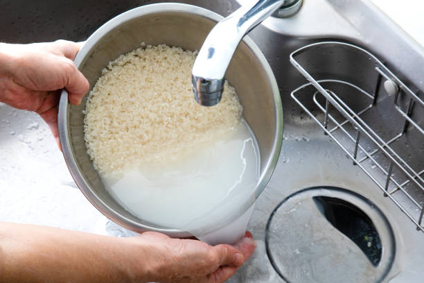 Washing the Rice